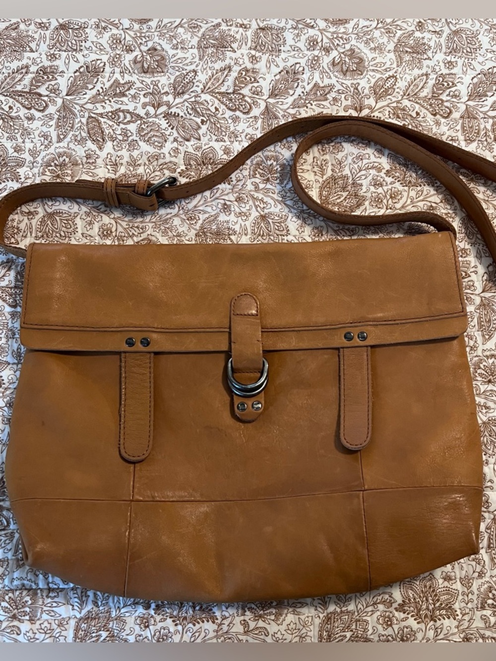 Lucky brand leather crossbody messenger bag